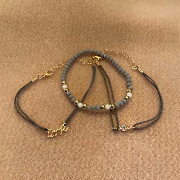 Jewelry - Elegant Gold and Gray Beaded Bracelet Set